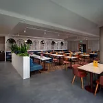 Leonardo 4* Galway