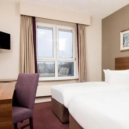 Hotel Leonardo 4*