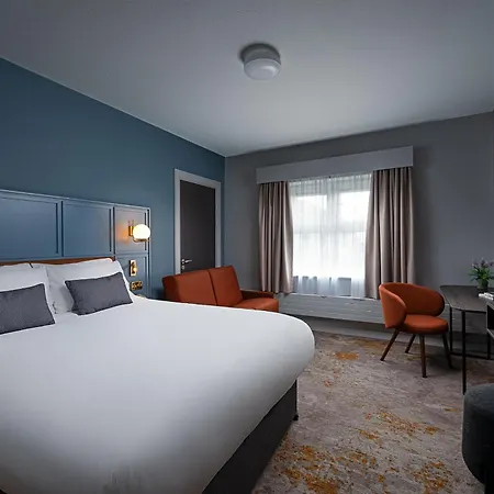 Leonardo Hotel