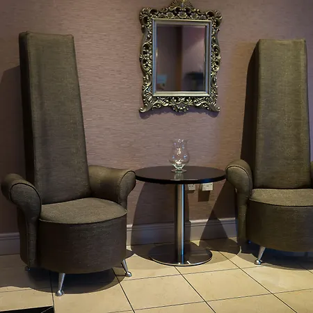 Leonardo Hotel