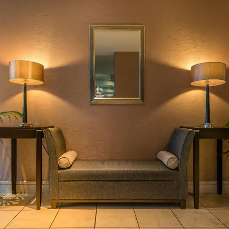 Leonardo Hotel