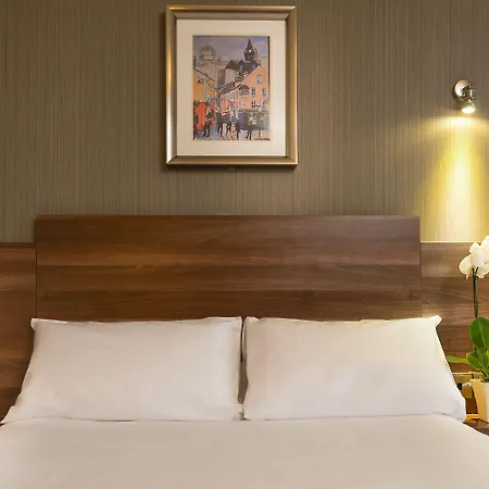 Hotel Leonardo