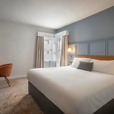 Hotel Leonardo