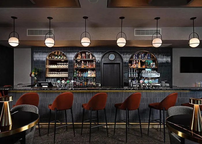 Отель Leonardo 4*